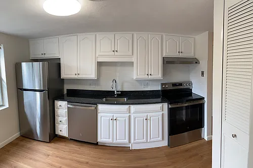 34 Salem End Rd #7B Photo 1