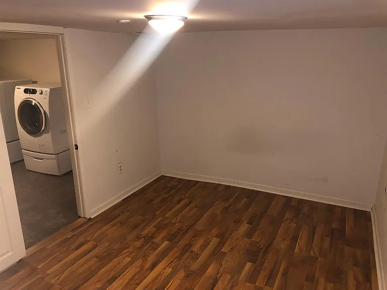 21070 Bethlawn Blvd — Photo 10