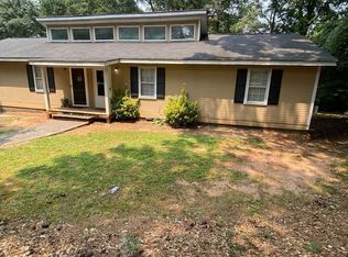410 Timothy Rd, Athens, GA 30606