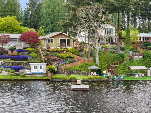 6211 Shady Lane SE, Lacey, WA 98503