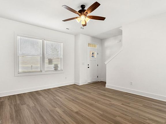 4th image of 119 Indian Wells Ct