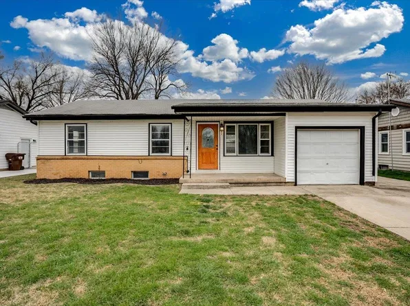 221 S Western Ave, Haysville, KS 67060