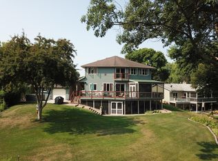 31015 Irene Ave, Lindstrom, MN 55045