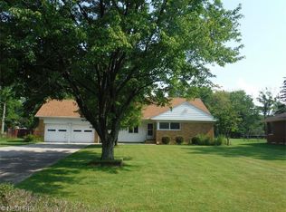 4041 Harris Rd, Broadview Heights, OH 44147