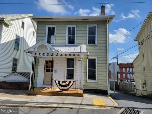 38 N 5th St, Newport, PA 17074