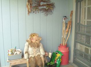 5 Cliff St, Eureka Springs, AR 72632