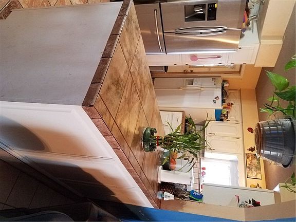 5th image of 2114 W Ladelle Ave
