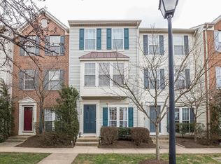 4238 Wheeled Caisson Sq, Fairfax, VA 22033