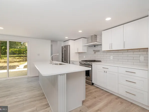 7185 Lincoln Way W, Saint Thomas, PA 17252
