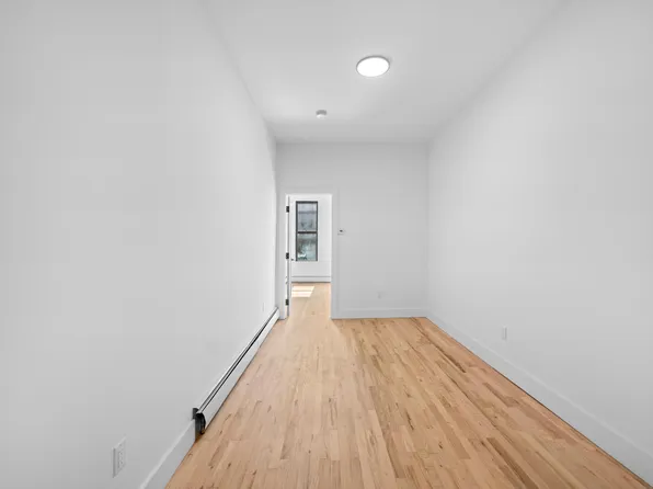 220 Madison Street image 4 of 13