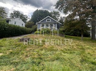 17 Round Lake Ave, Monroe, NY 10950