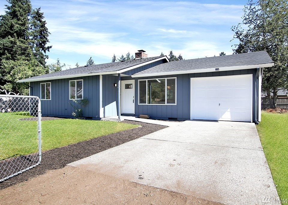 1st image of 17201 11th Ave E