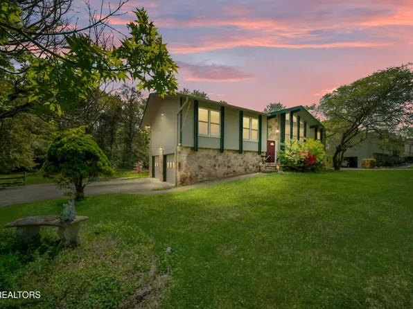 11306 Spring Hollow Dr, Knoxville, TN 37932