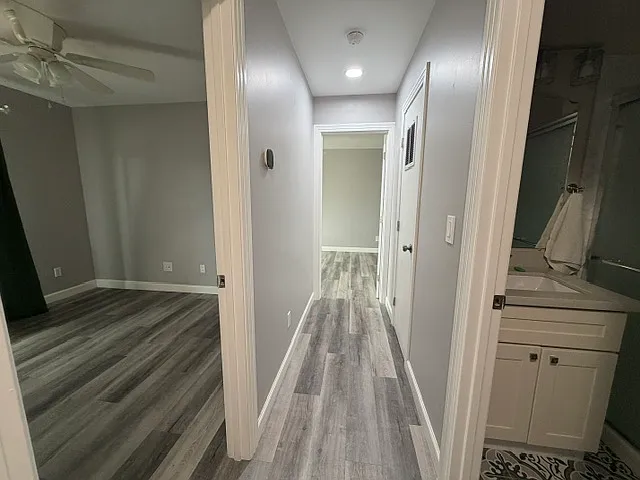 2605 Carleton Ln — Photo 8