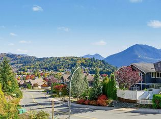 45989 Weeden Dr, Chilliwack, BC V2R 5X2