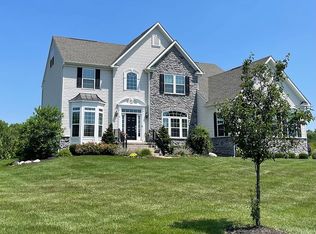 11 Legends Ln, Columbus, NJ 08022