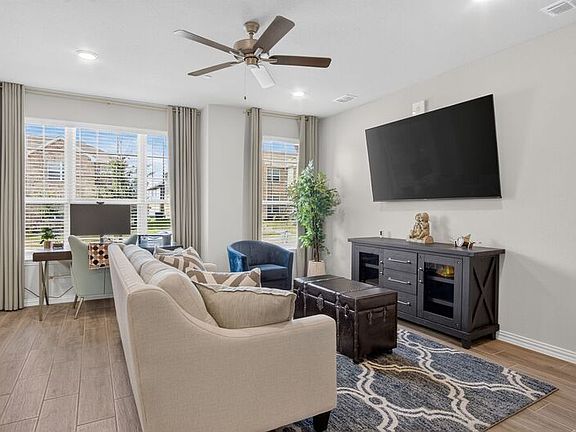 5th image of 2921 Mare Dr