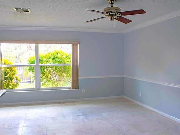 Bonus room great for dining room, family room, den or office.