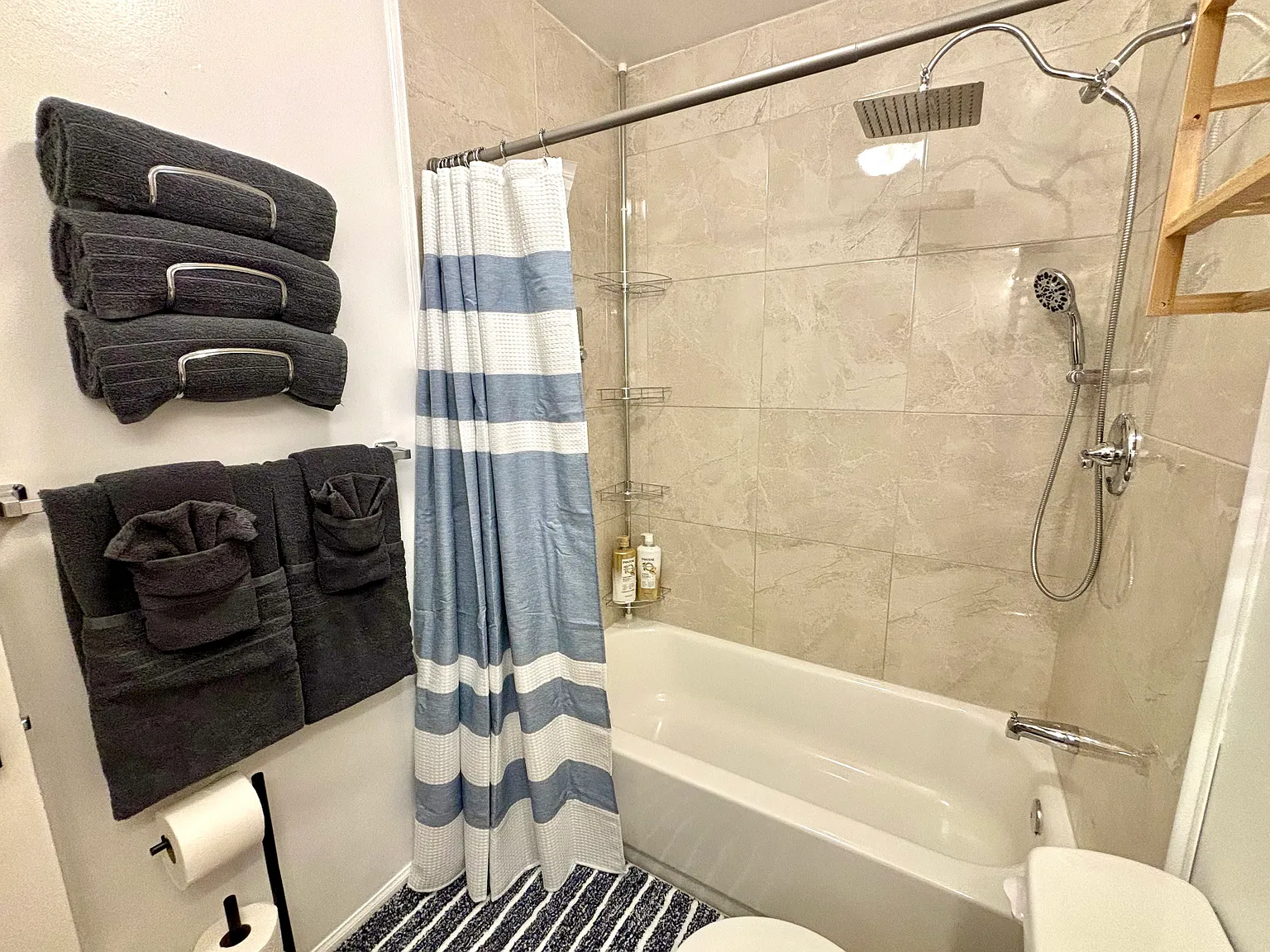 2808 Jones Ave — Photo 2