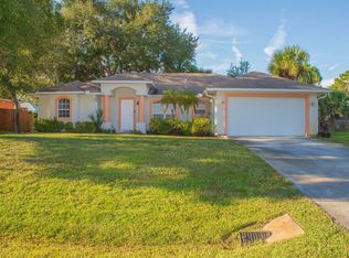 619 Carnival Ter, Sebastian, FL 32958