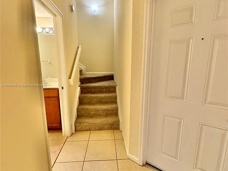 8650 NW 97th Ave #204 — Photo 3