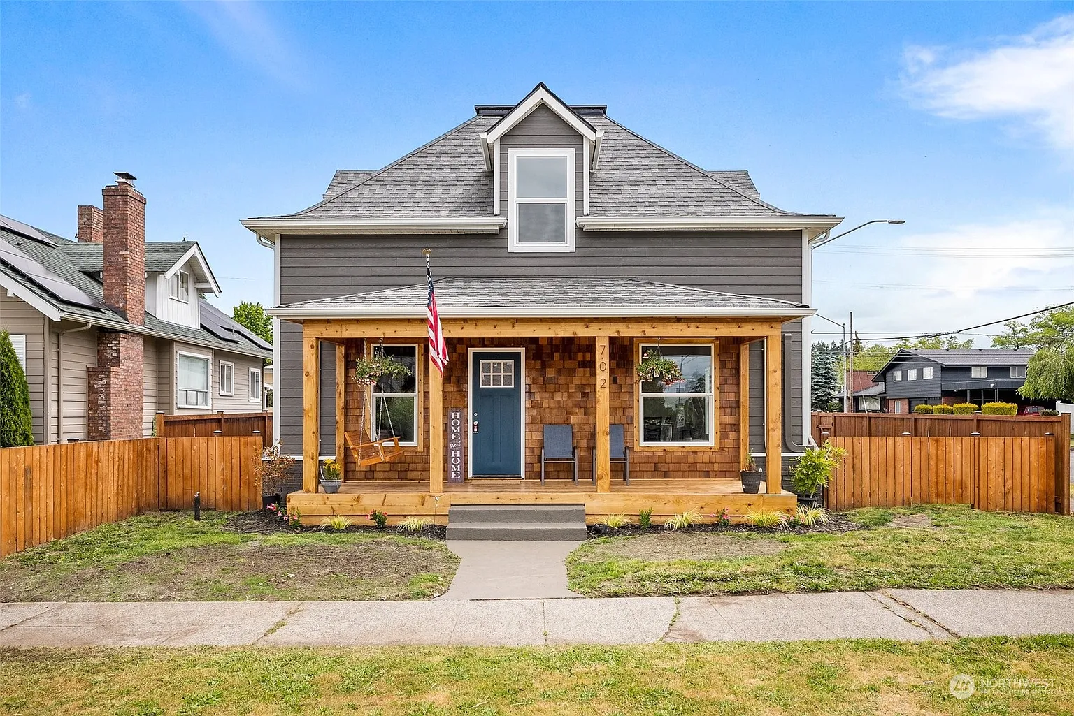 702 F Street photo 1