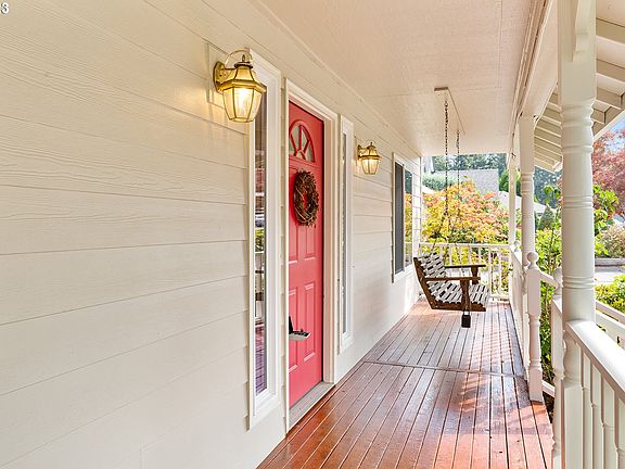 4th image of 2714 NE 92nd Cir