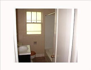 4th image of 520 Avenue D