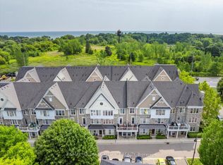 1011 Deta Rd #701, Mississauga, ON L5E 0A2