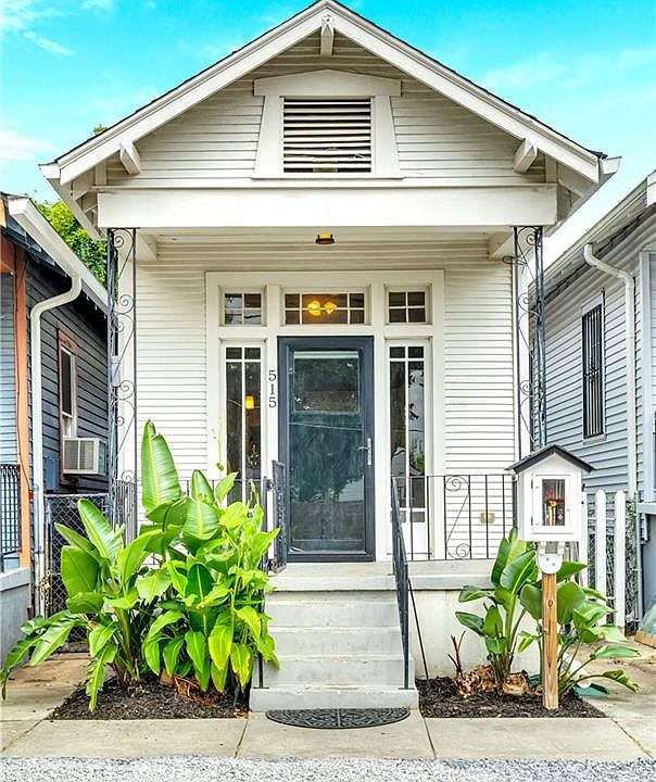 1st image of 515 N Lopez St