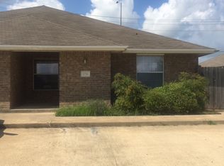 3756 Oldenburg Ln, College Station, TX 77845