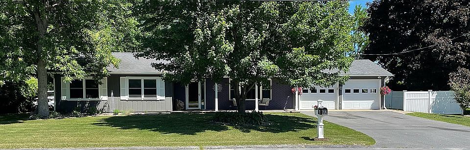 1st image of 53 Flaglar Dr