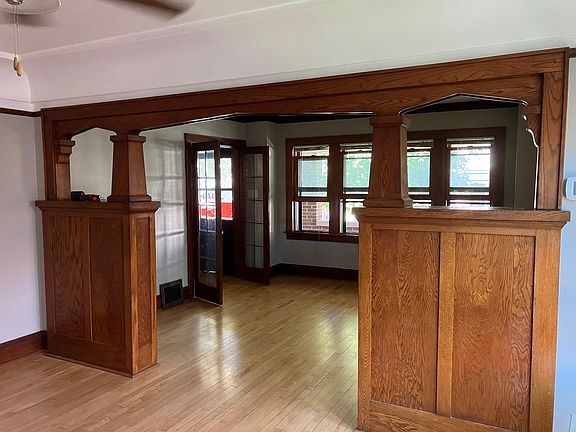 3rd image of 3745 E Somers Ave