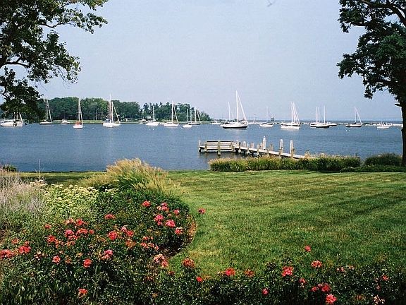 2nd image of 1740 Skippers Row