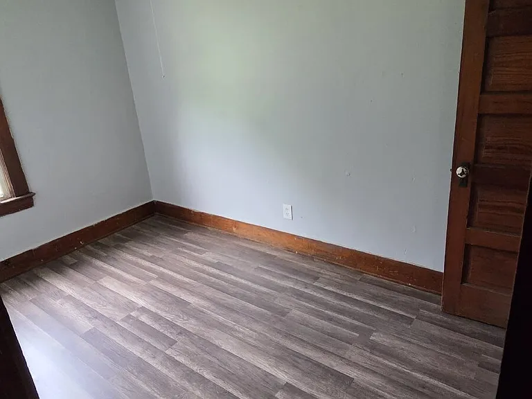 3870 W 37th St #2 — Photo 11