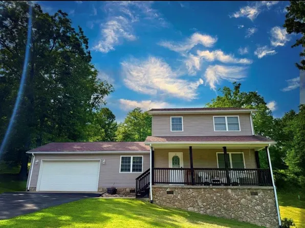 144 Oak Ridge Ln, Shady Spring, WV 25918