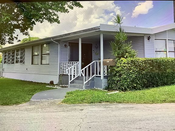 2nd image of 3100 SW 24th St
