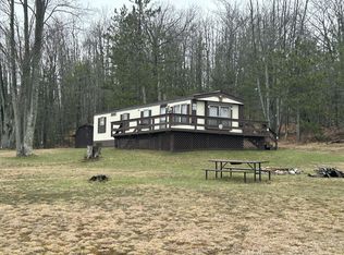 1005 Velda Trl, Fairview, MI 48621