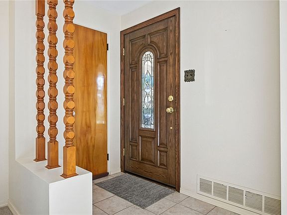 5th image of 5236 Colewood Dr