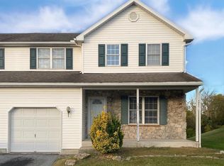 387 Oneida Dr, Reading, PA 19608