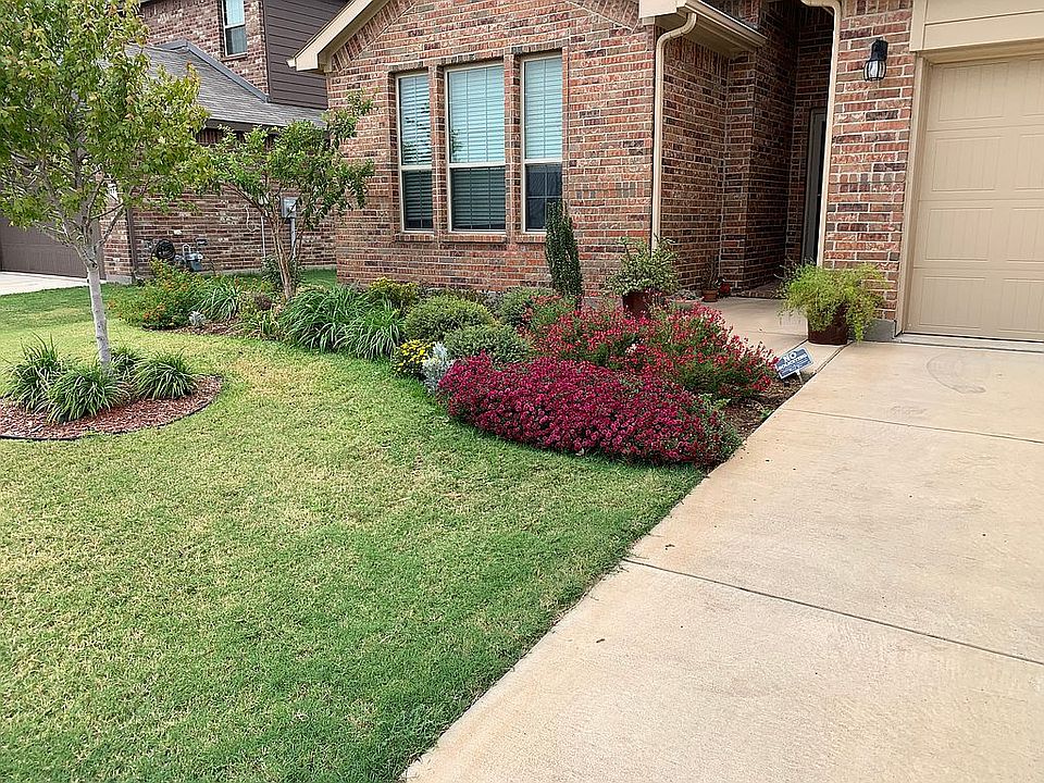 2nd image of 1021 Cushing Dr