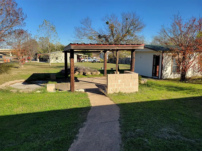 101 Heather Cv — Photo 15