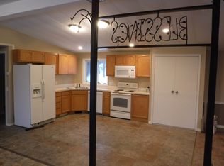 39017 N Madison Rd, Elk, WA 99009