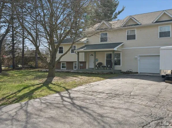 264 Normandy Dr, Onsted, MI 49265