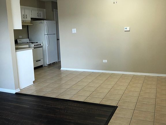 2nd image of 6324 W 63rd St #10