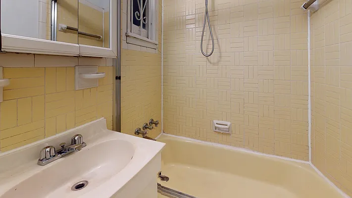 Rented by Bond New York | media 5