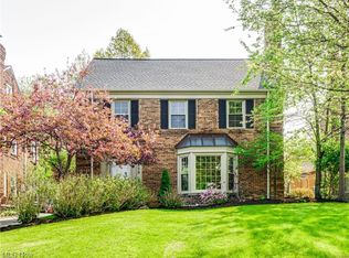 2559 Dysart Rd, University Heights, OH 44118