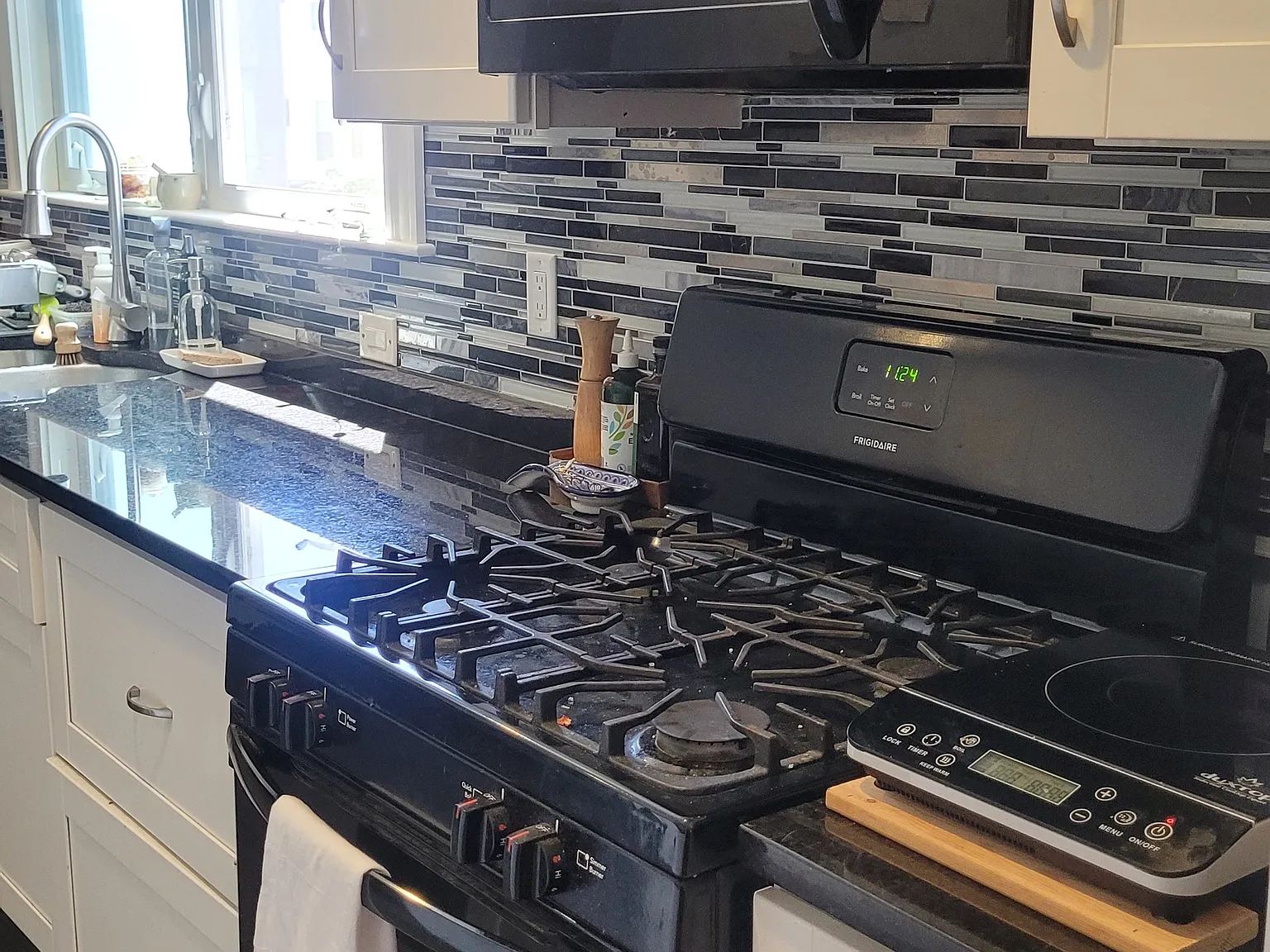 2 bed, 1000 sqft, $3,000 — Photo 4
