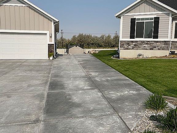 4th image of 542 S 1075 W