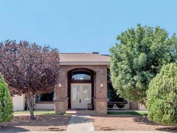 2nd image of 5972 Cartagena Cir
